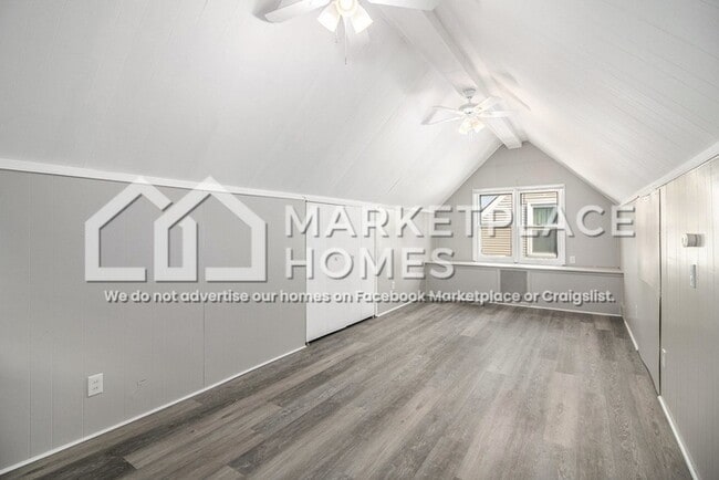 Building Photo - 24850 Wilmot Ave