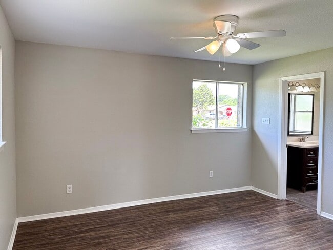 Building Photo - 52083 Finley Rd