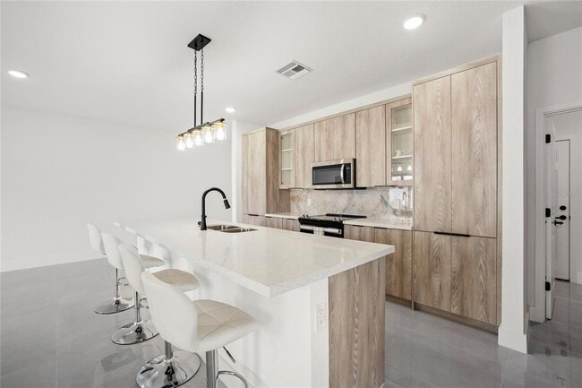 Building Photo - 6337 Chorus Dr