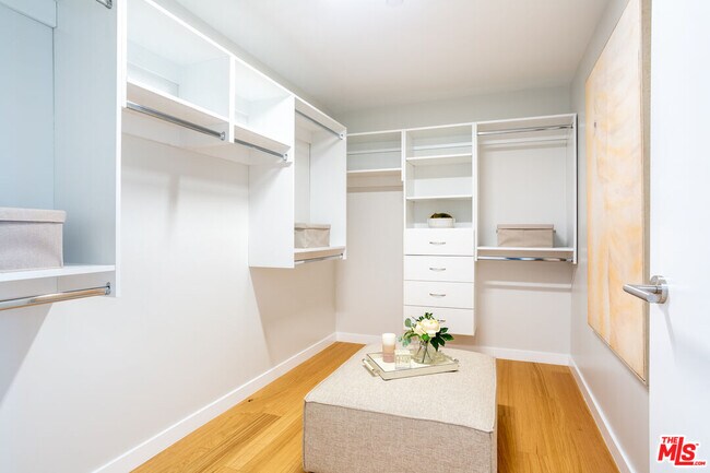 Building Photo - 11600 Dunstan Way