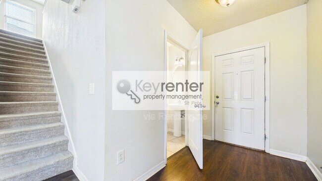 Building Photo - 14517 Dunrobin Dr