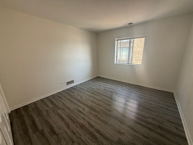 Building Photo - 2300 N Harlem Ave