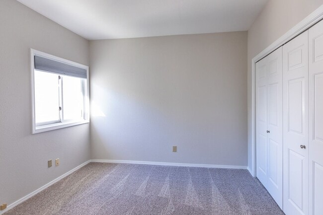 Building Photo - 18530 King Eider Ln