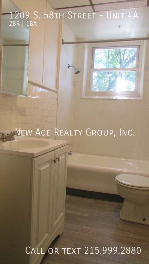 Building Photo - 1209 S 58th St