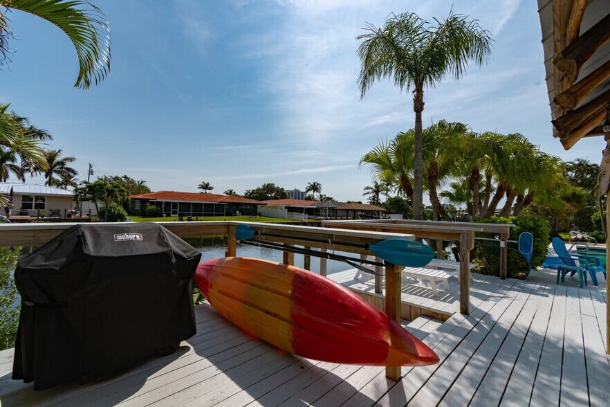 Building Photo - 179 Jamaica Dr