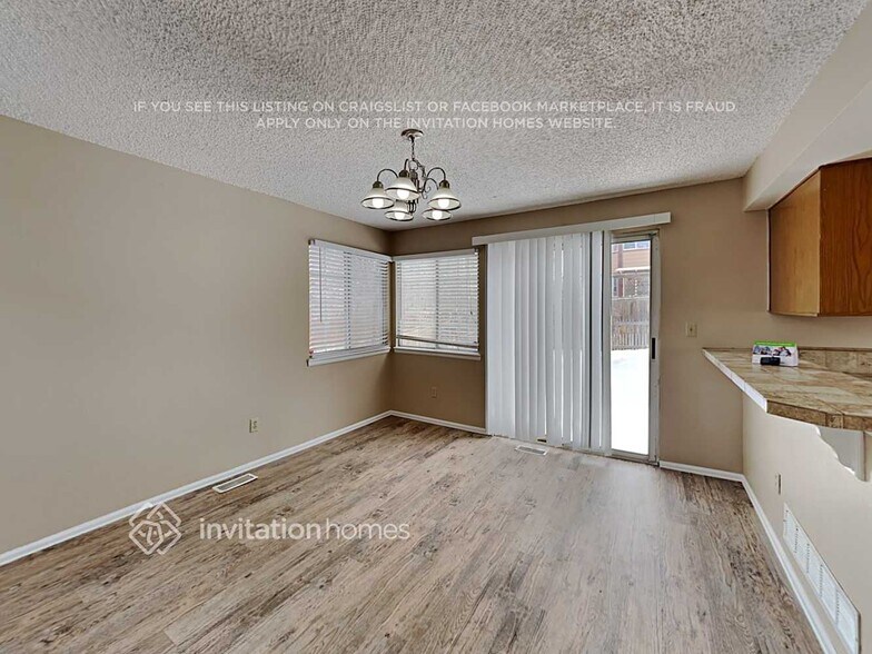 Building Photo - 4890 N Foxtail Dr