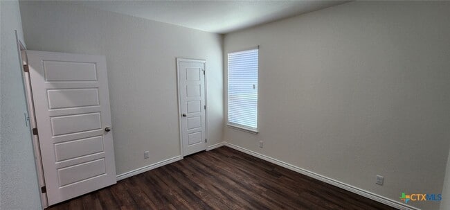 Building Photo - 1108 Carlsberg Dr