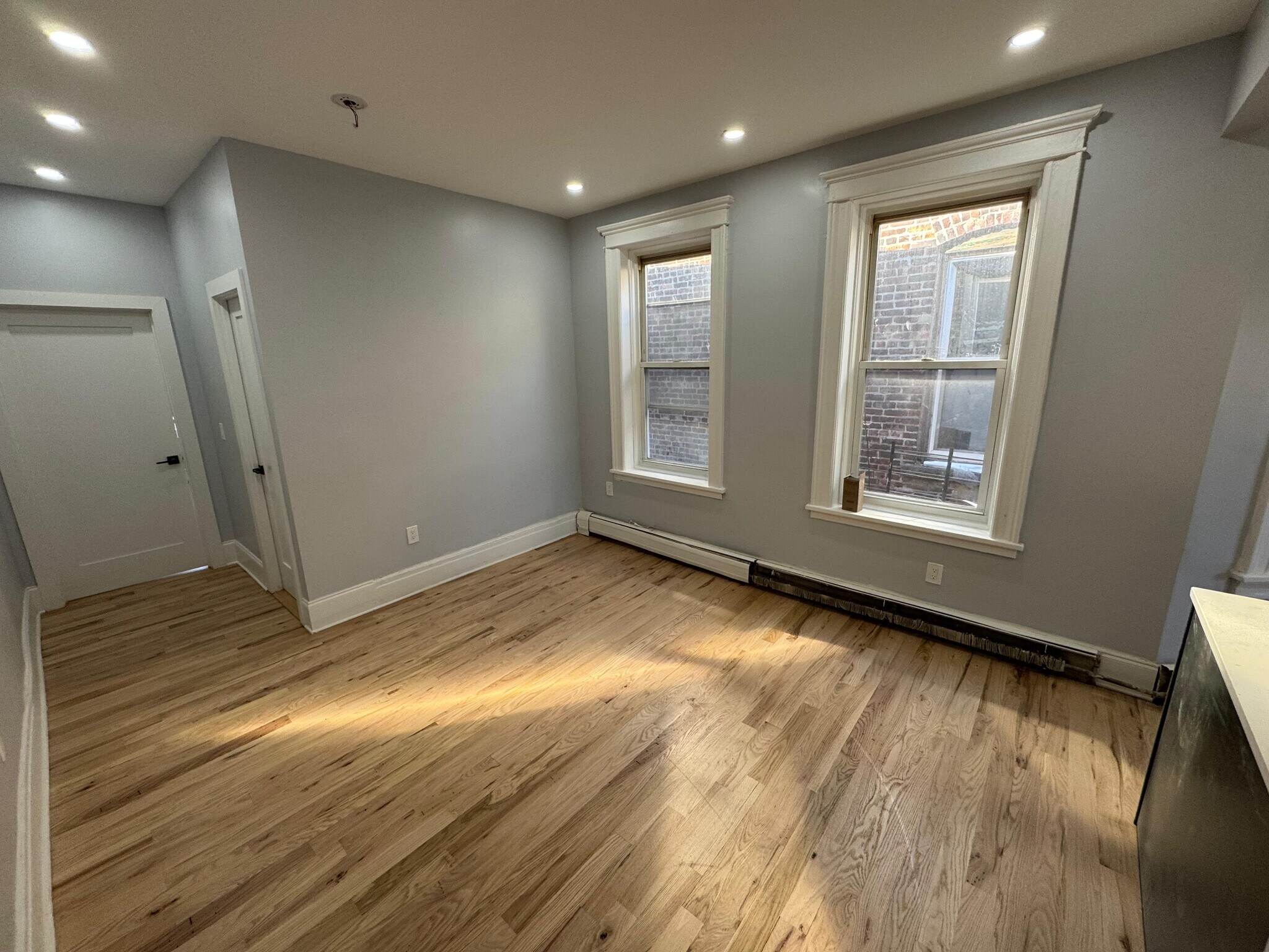 Building Photo - 89 Bostwick Ave