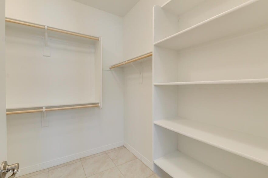 Building Photo - 17695 W Buchanan St