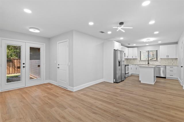 Building Photo - 100 Park Cir