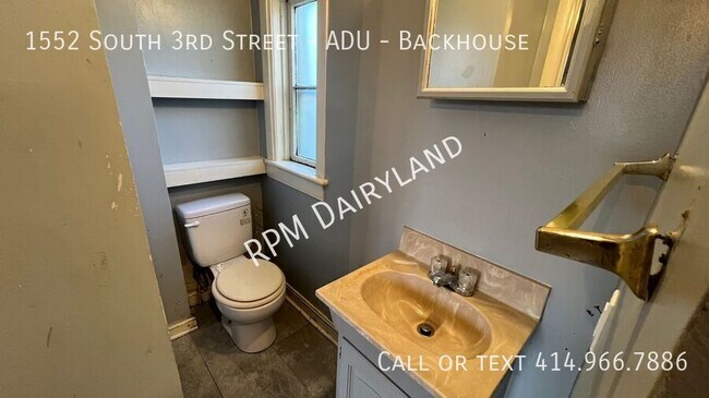 Building Photo - 1552 S 3rd St