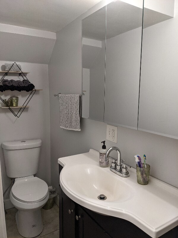 Building Photo - 21 Rossmore St