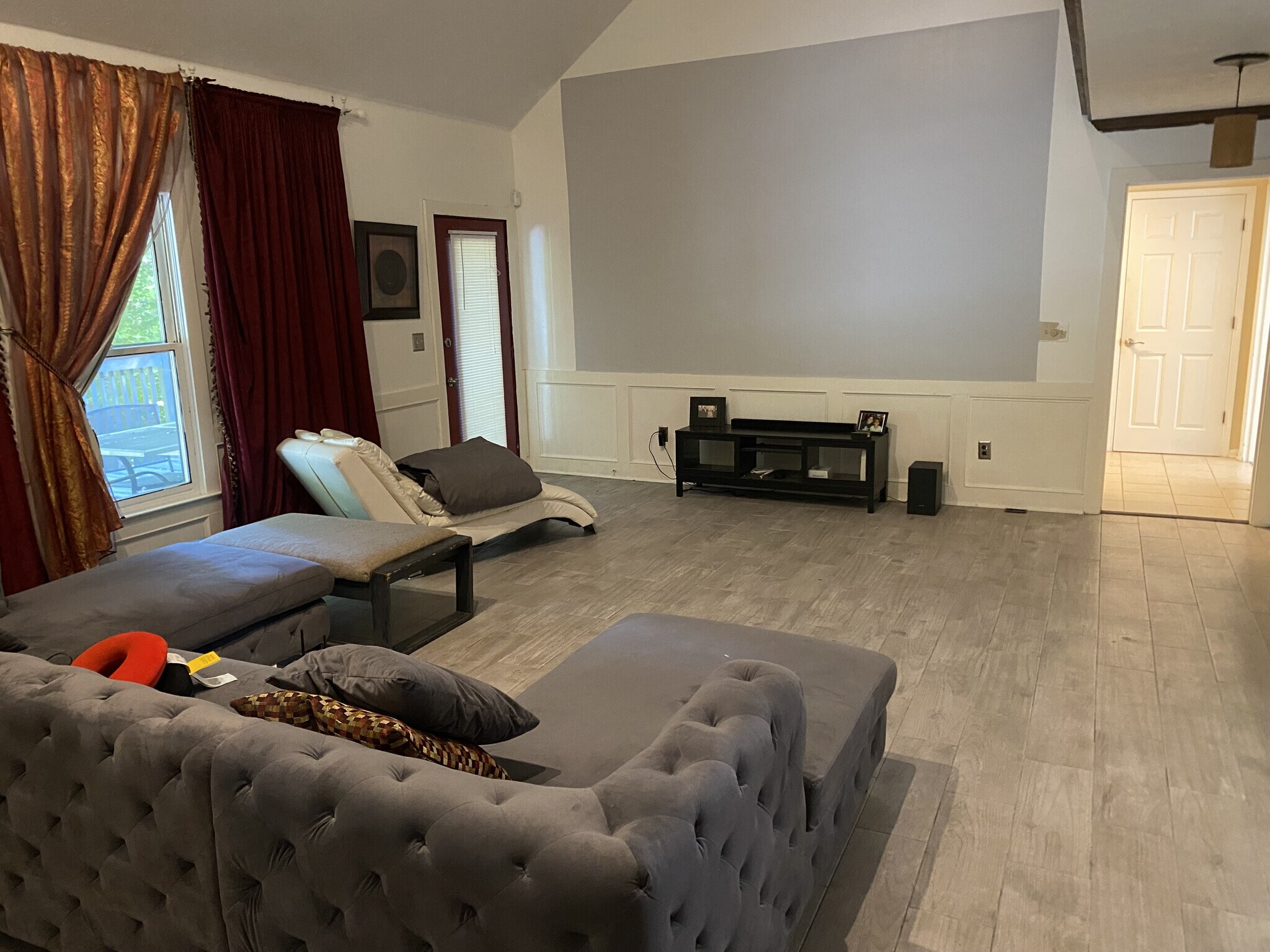 Building Photo - Room in House on Lilburn Stone Mountain Rd