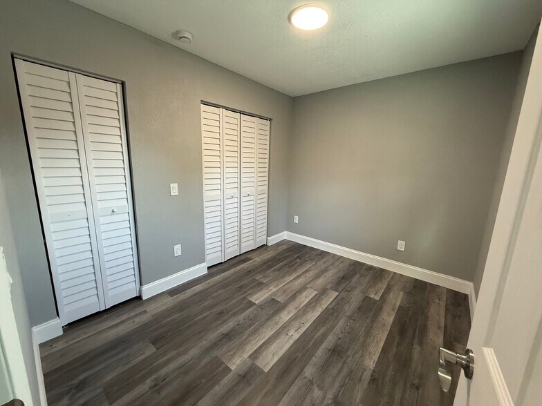 Building Photo - 2601 Dairy Rd