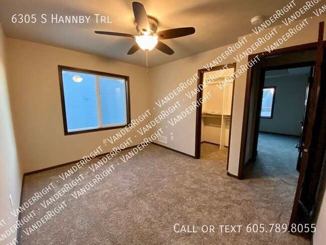 Building Photo - 6305 S Hannby Trl