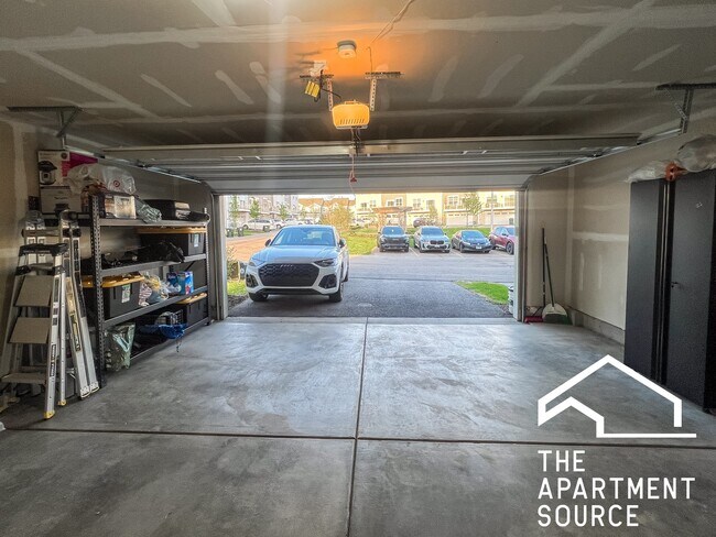 Building Photo - 2360 Southwind Blvd