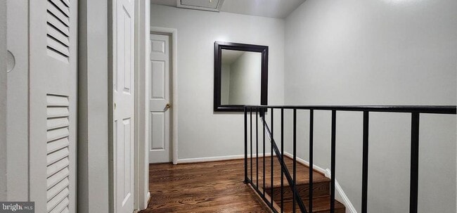 Building Photo - 1219 Marcy Ave