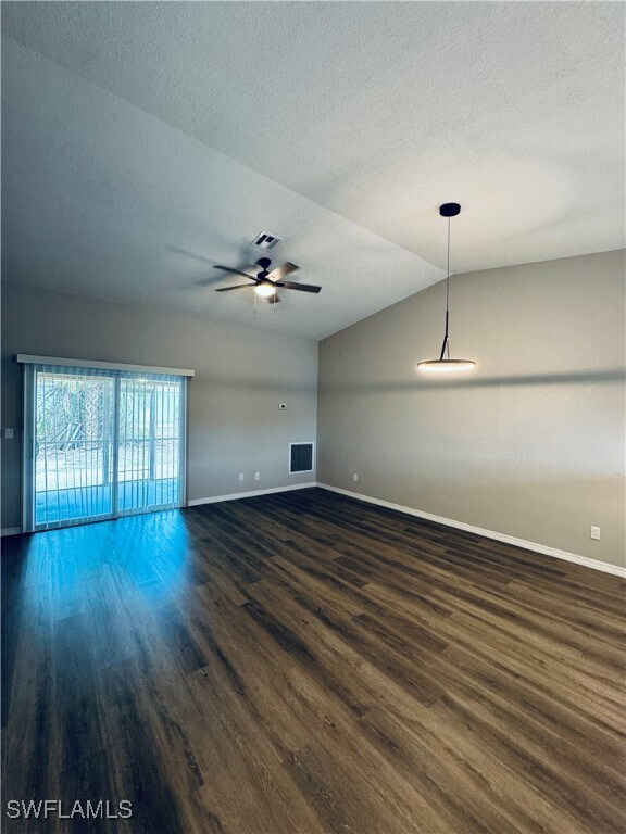 Building Photo - 17418 Dowling Dr