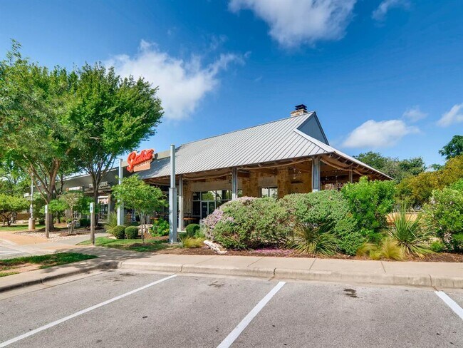 Building Photo - 11400 Archstone Dr