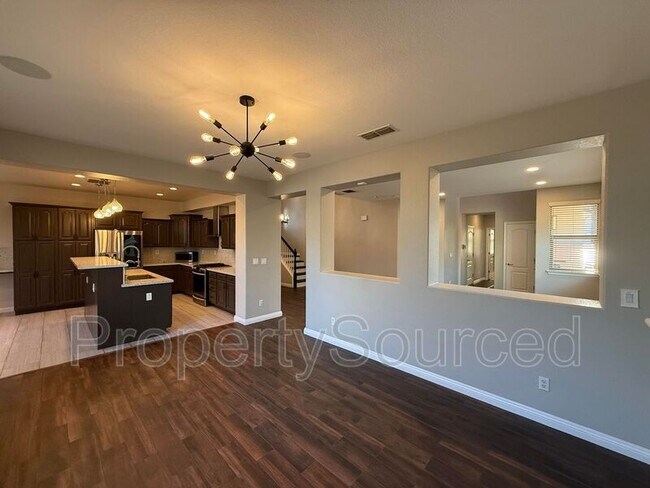 Building Photo - 16615 English Country Trail