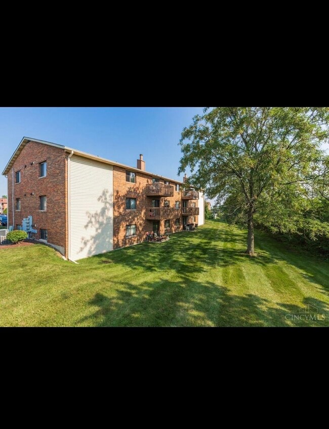 Building Photo - 3921 Mack Rd