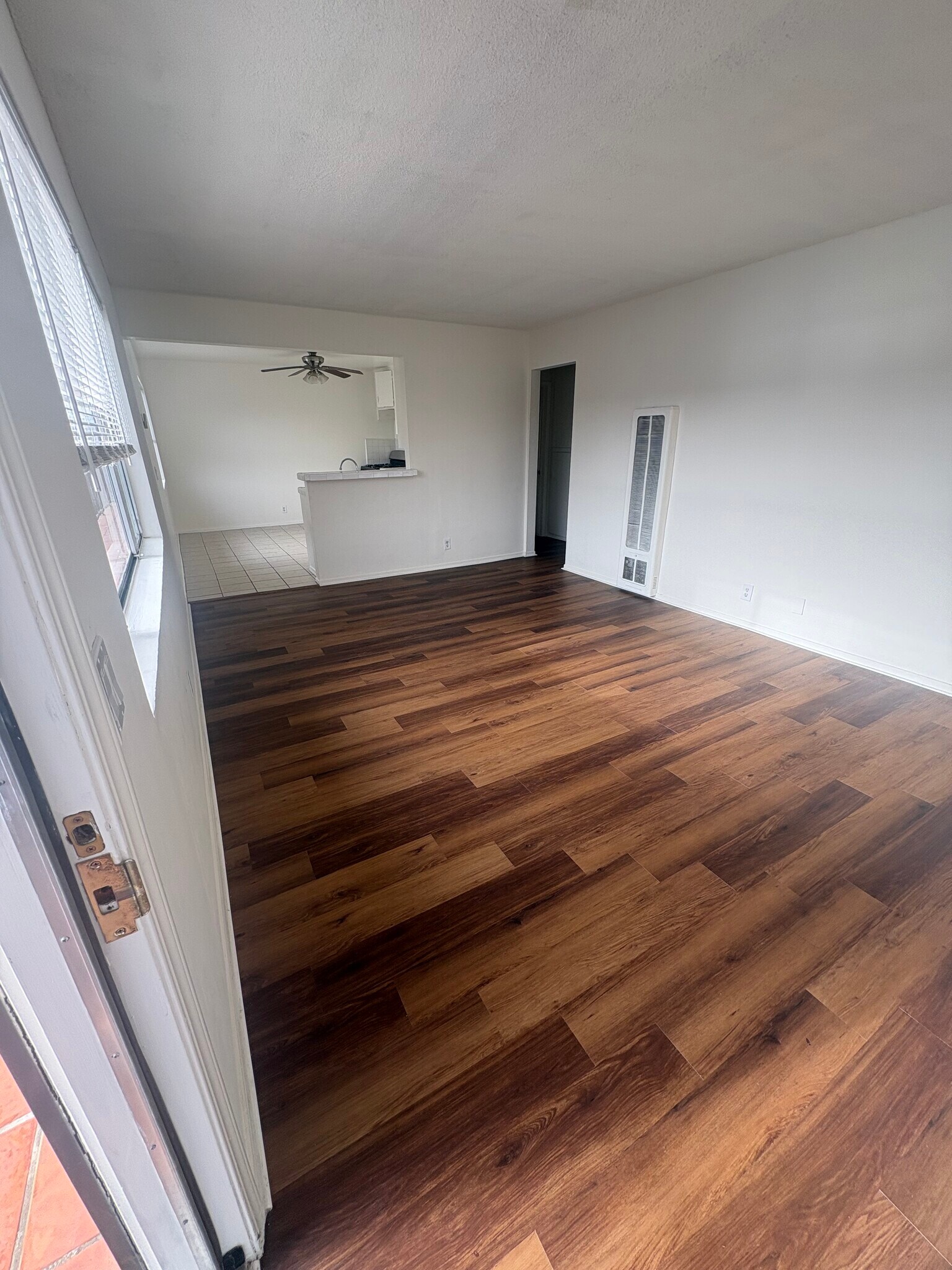 Building Photo - 533 Hyde Park Pl