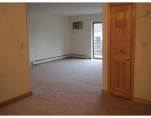 Building Photo - 2344 Commonwealth Avenue