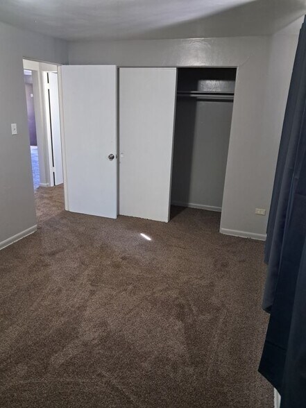 Building Photo - 1741 Clinton St