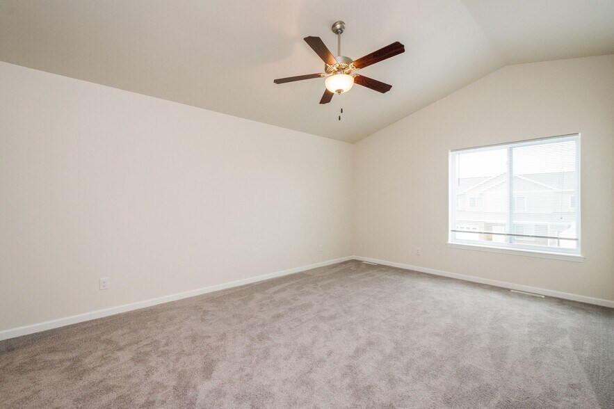 Building Photo - 1139 Lily Ln