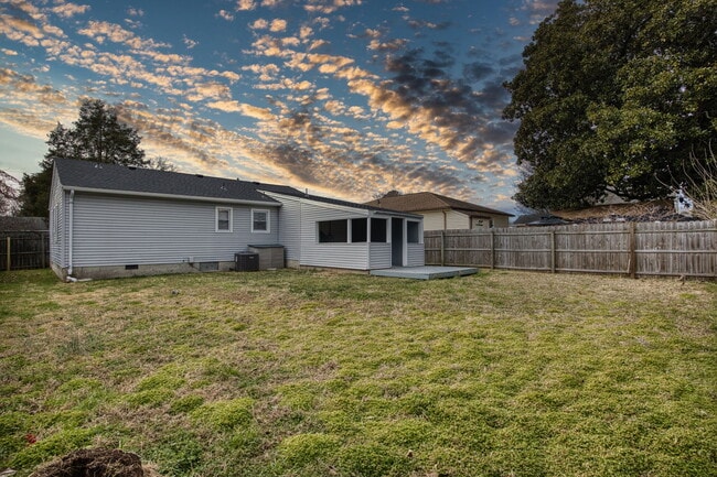 Building Photo - 2902 Princeton Ave