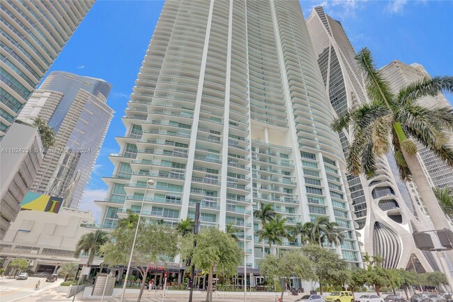 Building Photo - 900 Biscayne Blvd