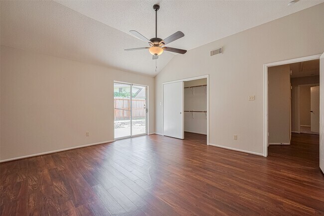 Building Photo - 5814 N Magazine Cir