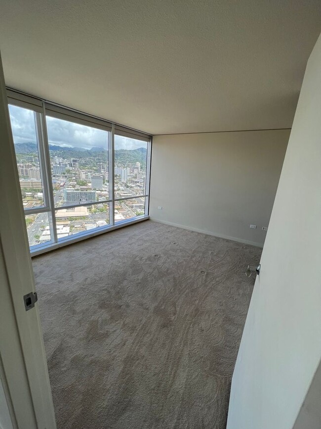 Building Photo - 1 bed / 1 Bath / 1 Parking @ Moana Pacific