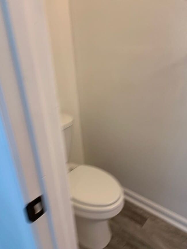 Building Photo - 408 Holly Ave