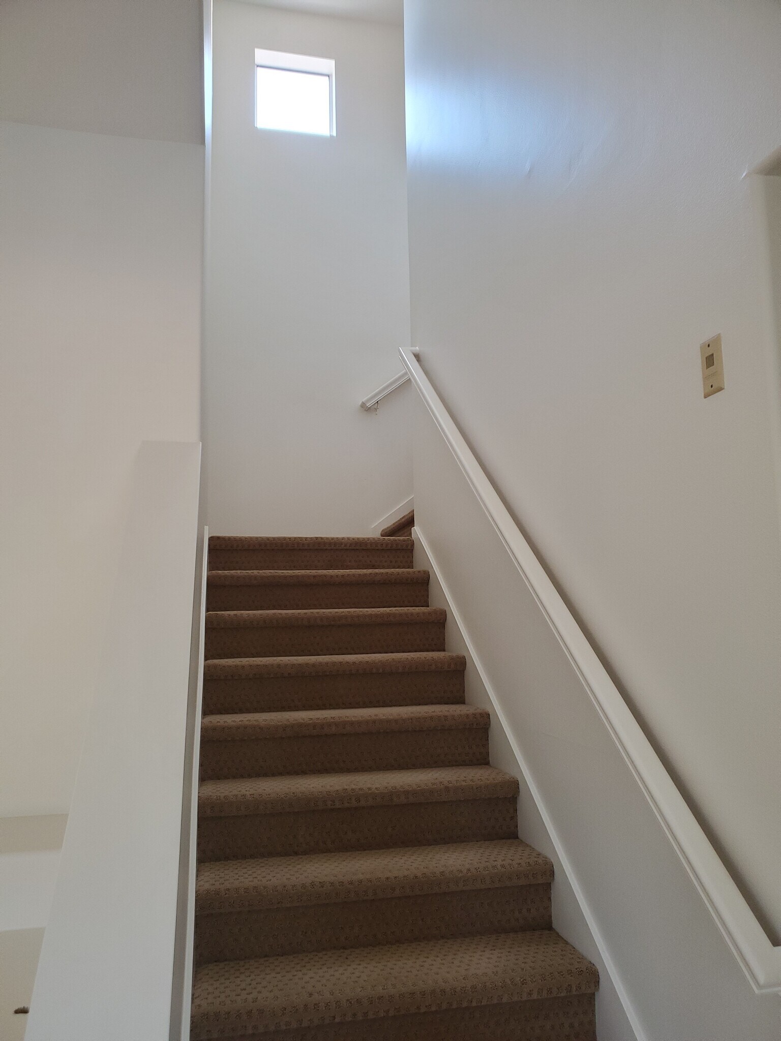 Building Photo - 2676 Dietrich Dr
