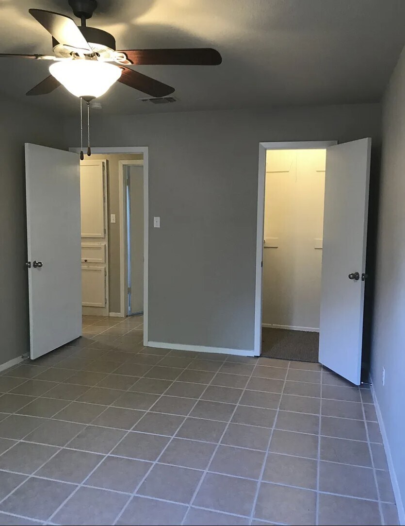 Master Bedroom - 516 Mustang Drive