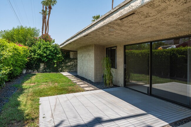 Building Photo - 1111 Ramon Rd