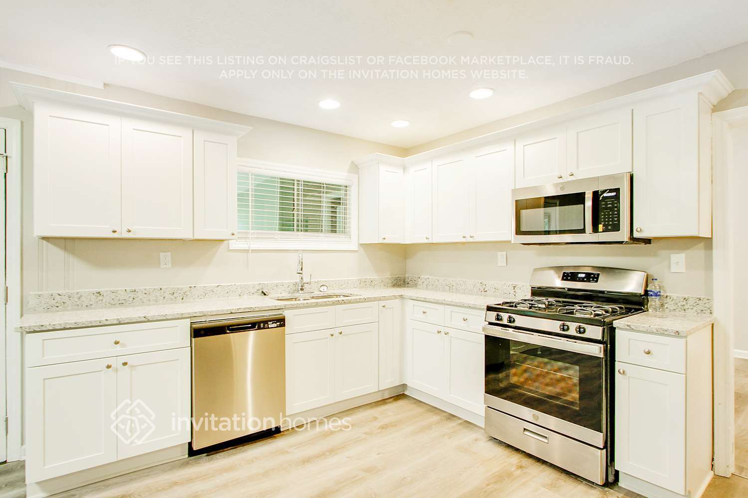 Building Photo - 1921 Cindy Dr