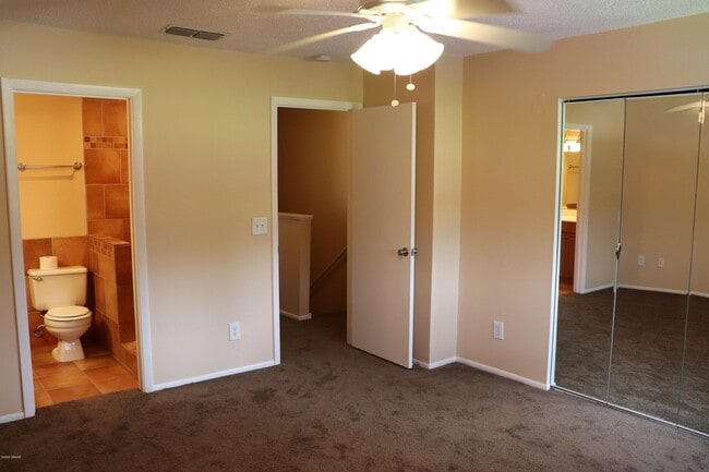 Building Photo - Two Story Townhome