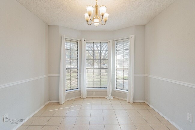 Building Photo - 2957 Oak Ridge Ct