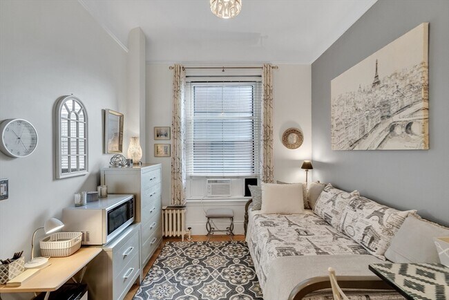 Building Photo - 290 Commonwealth Ave