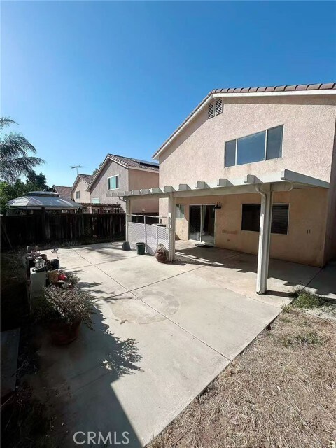 Building Photo - 15865 Flamingo Dr