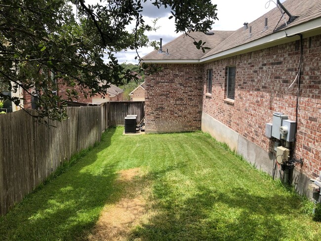 Building Photo - Heights at Stone Oaks