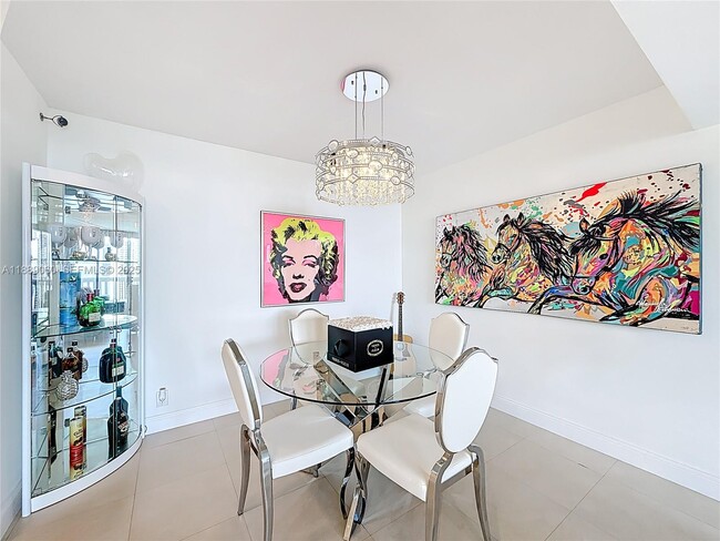 Building Photo - 1000 W Island Blvd