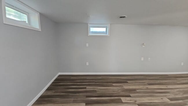 Building Photo - 707-713 13th Ave