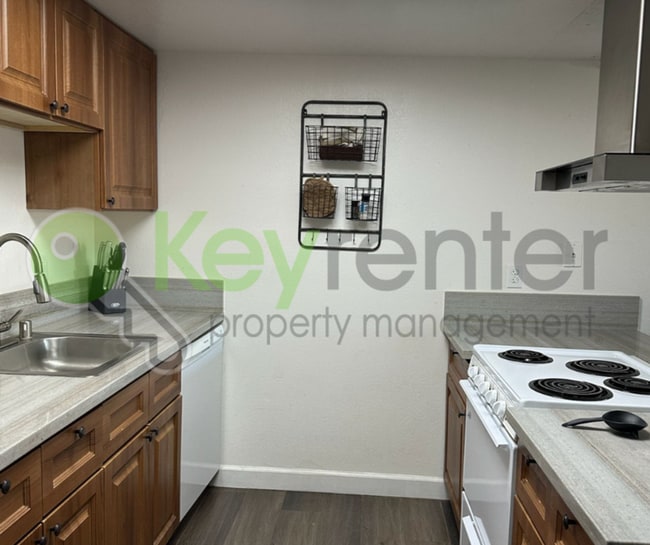 Building Photo - 5964 Moss Creek Cir