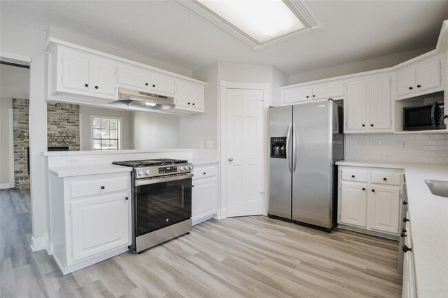 Building Photo - 3223 Deep Anchor Way