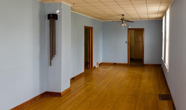 Building Photo - 620 Vaughn Ave