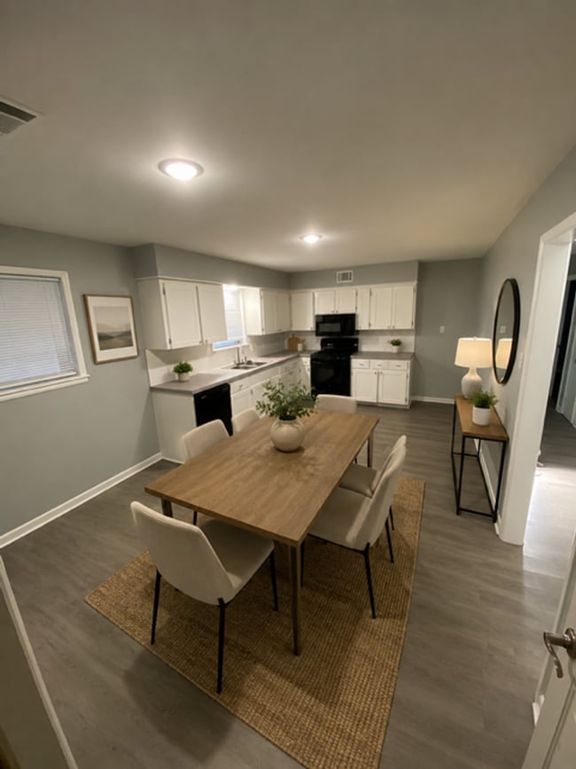 Building Photo - 3BR/2BA House for Rent in Sherwood