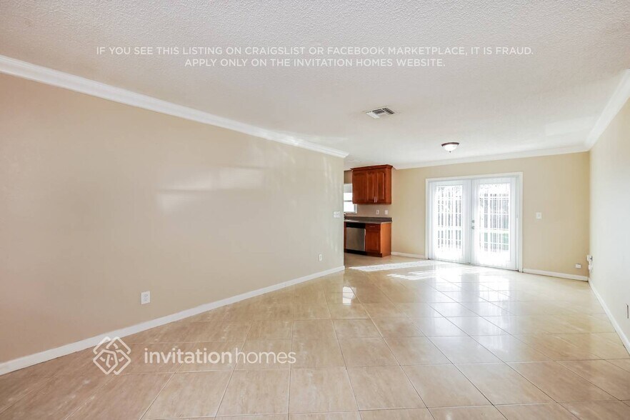 Building Photo - 7750 NW 45th Ct